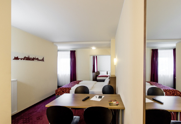 Vierbettzimmer im Dream Inn Hotel Regensburg